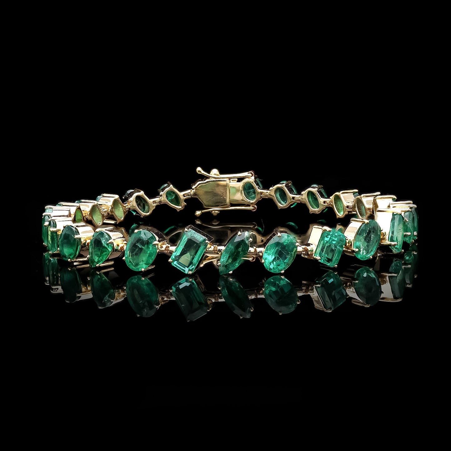 10.31 Cts Emerald Bracelet 18k Yellow Gold Natural Gemstone Jewelry Stackable Bracelet For Woman, 6.75 Inch Length Gold Unique Bracelet