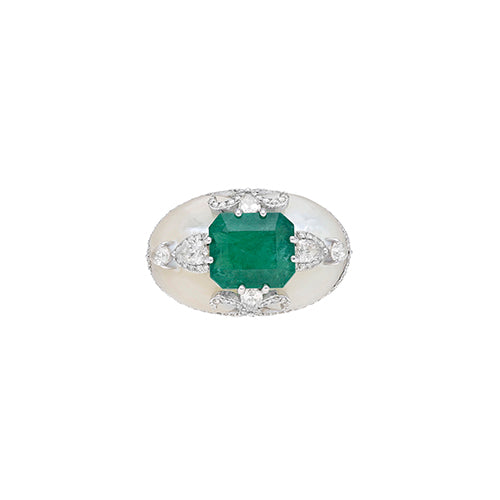 18K WHITE GOLD RING
