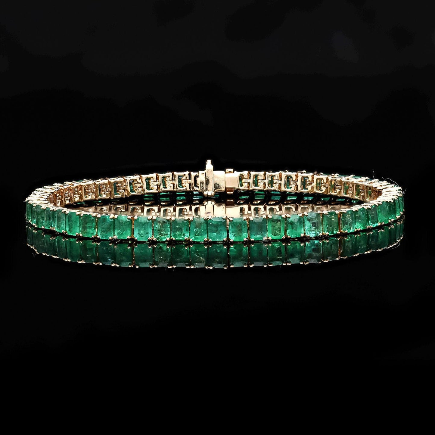 Luxurious 9.61cts Natural Emerald Tennis Bracelet in 18k Solid Yellow Gold - Handcrafted Beauty for Women, 6.75-inch Length