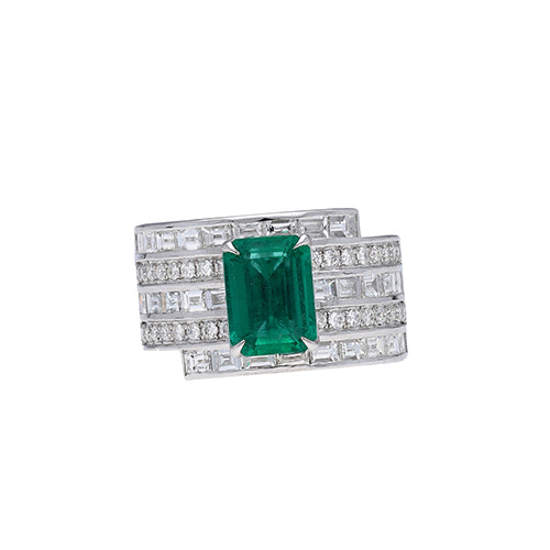 18K WHITE GOLD RING